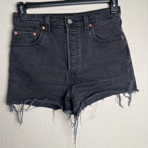 Levis Women Size 29 Checky Cut‎ Off Black Denim High Rise Shorts